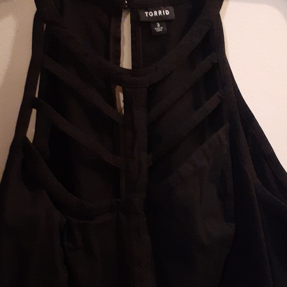 Torrid top size 3 - Picture 2 of 4